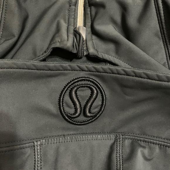 Lululemon jacket - Picture 3 of 3